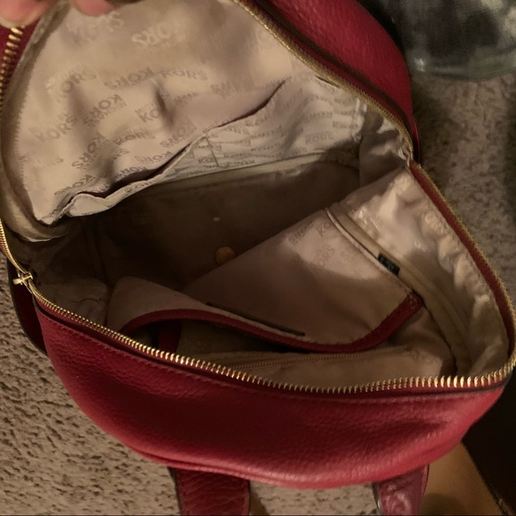 Michael Kors backpack and wallet - Picture 2 of 4